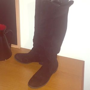 Super cute knee high black suede-like boots